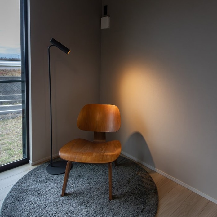 景色を暮らしに取り込んだ、シンプルな住まい