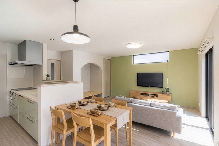 やわらかな曲線が彩る、回遊動線のある住まい