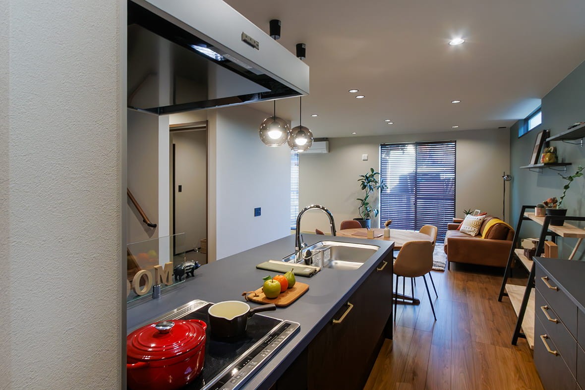 家事効率とデザインを両立。暮らしの真ん中にある、こだわりキッチン